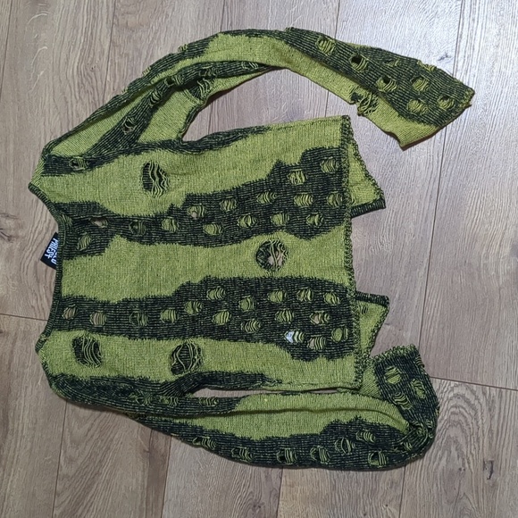 The Ragged Priest distressed Long Sleeve Cutout green Top size 6 - Picture 8 of 11